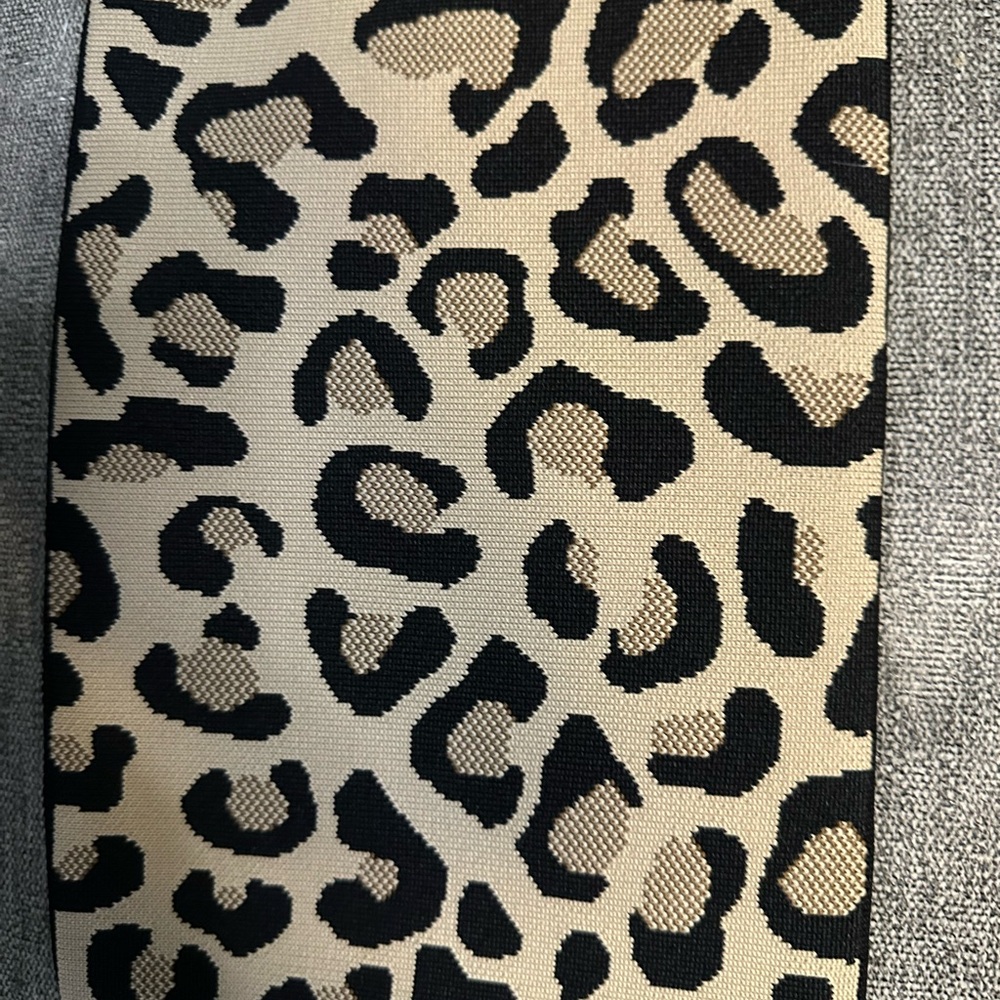 Rothy’s the Wristlet Clutch in Desert Cat - Picture 2 of 4